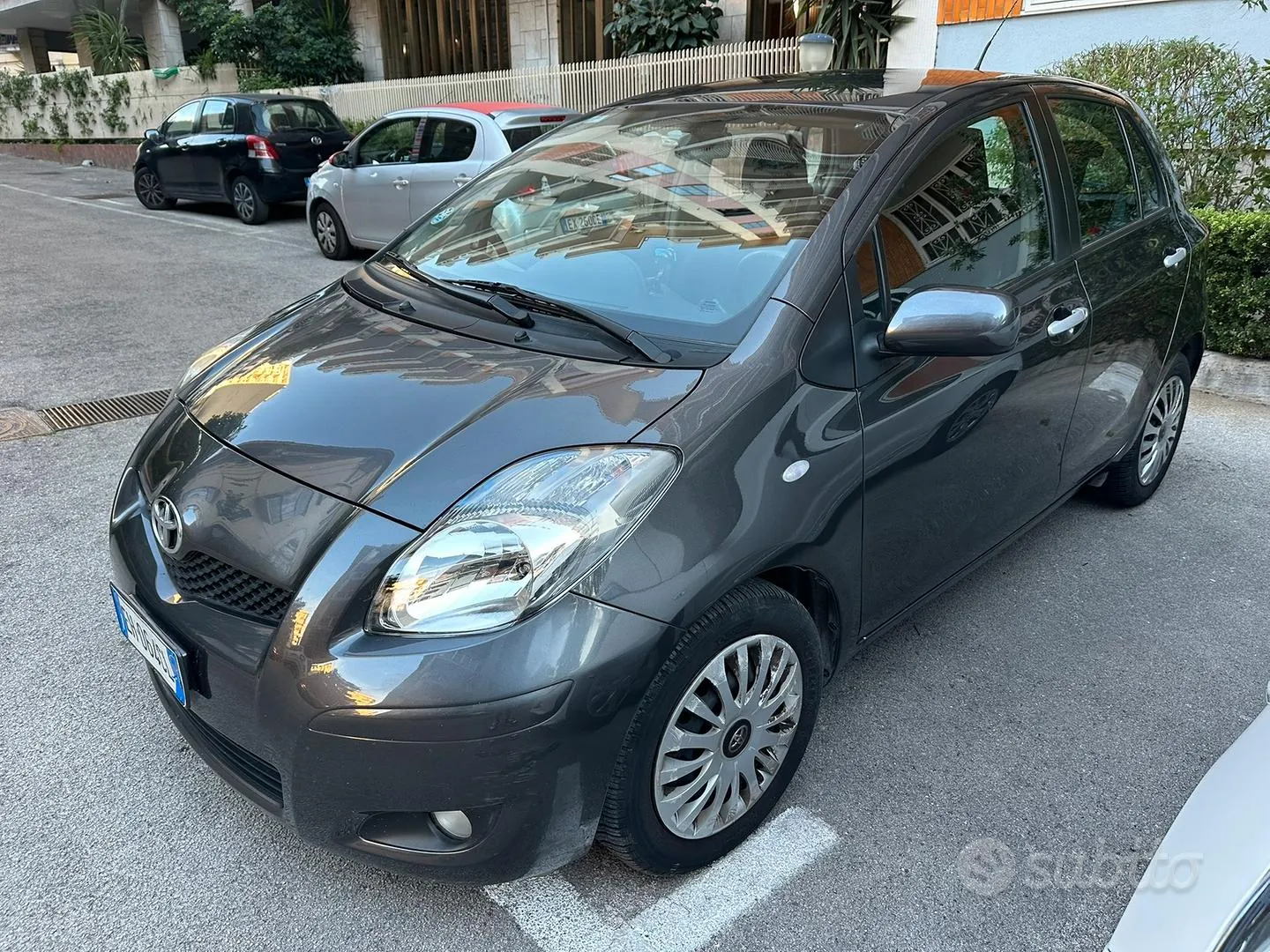 Toyota Yaris 2011 photo 3