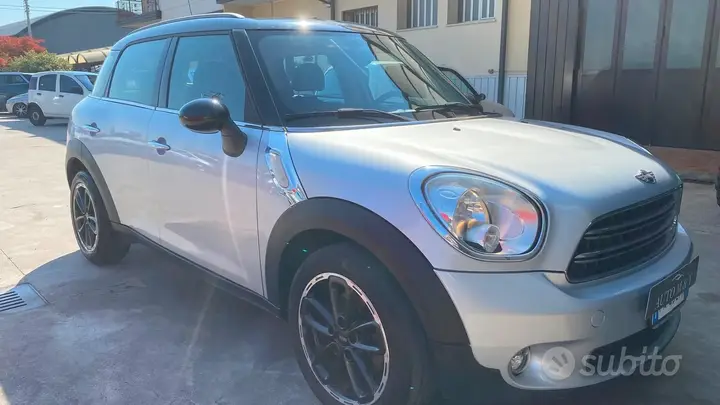 Mini Countryman 2015 photo 2