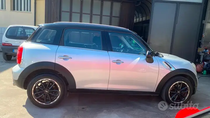 Mini Countryman 2015 photo 4