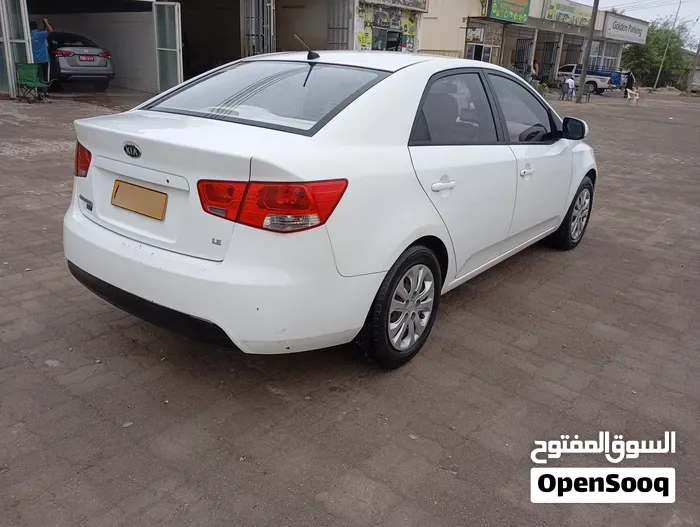 Kia Cerato 2012 photo 2