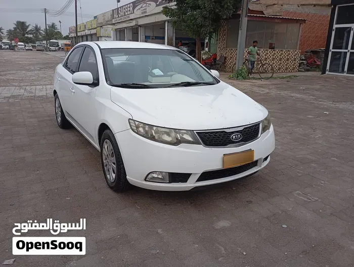 Kia Cerato 2012 photo 4