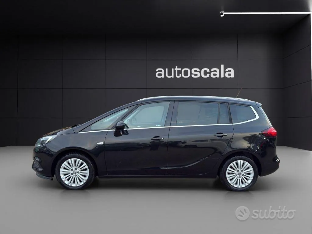 Opel Zafira 2018 photo 2