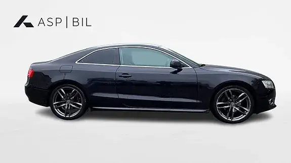 Audi A5 2010 photo 2