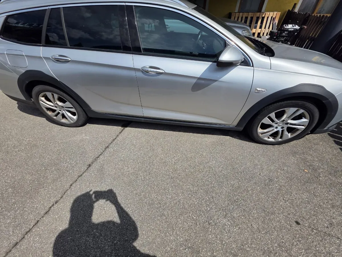 Opel Insignia 2018 photo 2