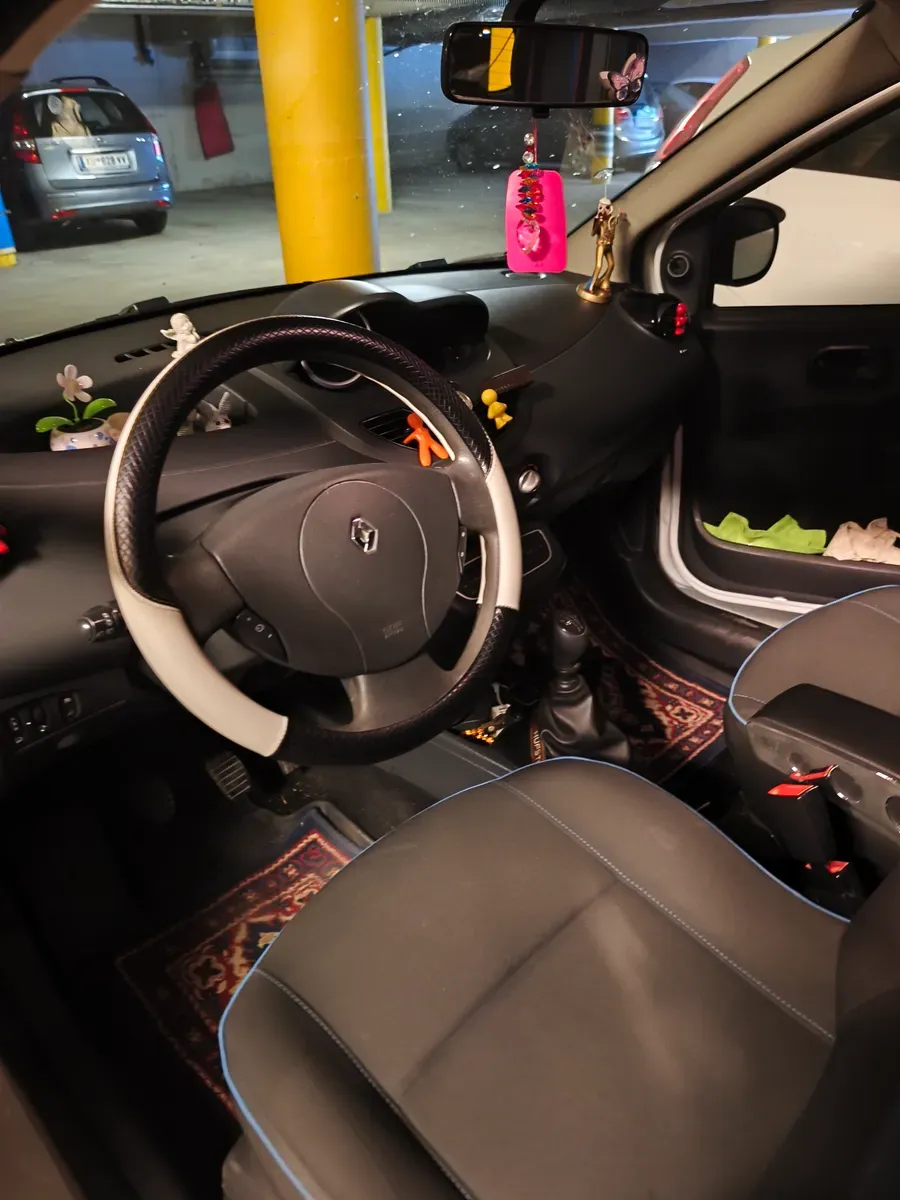 Renault Twingo 2012 photo 2