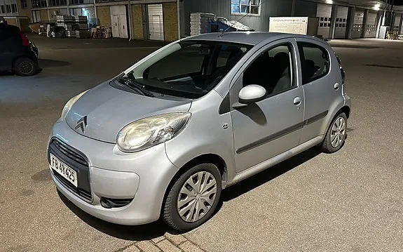 Citroen C1 2011 photo 2