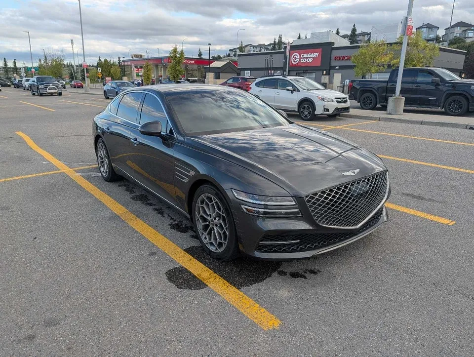 Genesis G80 2023 photo 2