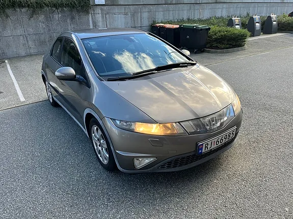 Honda Civic 2007 photo 2