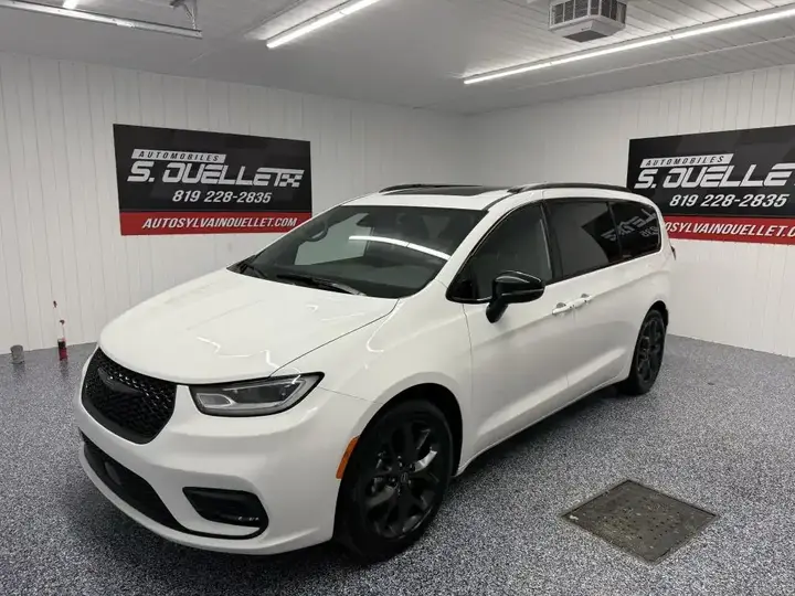 Chrysler Pacifica