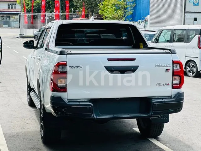 Toyota Hilux 2026 photo 4