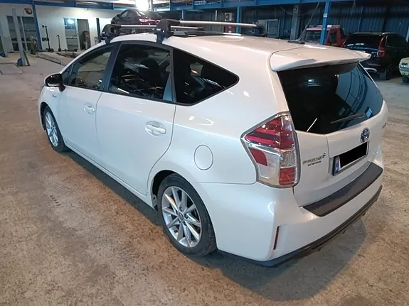 Toyota Prius+ Seven 2019 photo 3