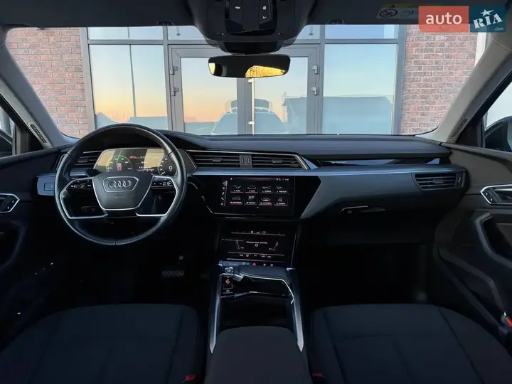 Audi E-Tron 2020 photo 3