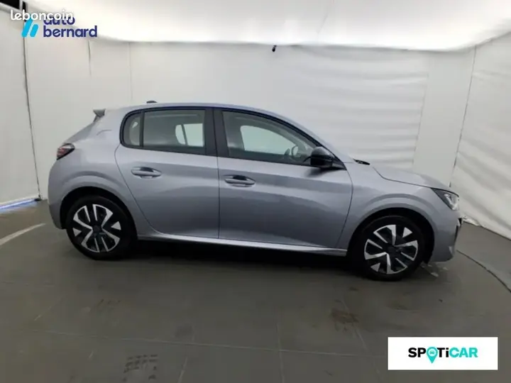 Peugeot 208 2024 photo 4