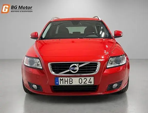 Volvo V50 2012 photo 2