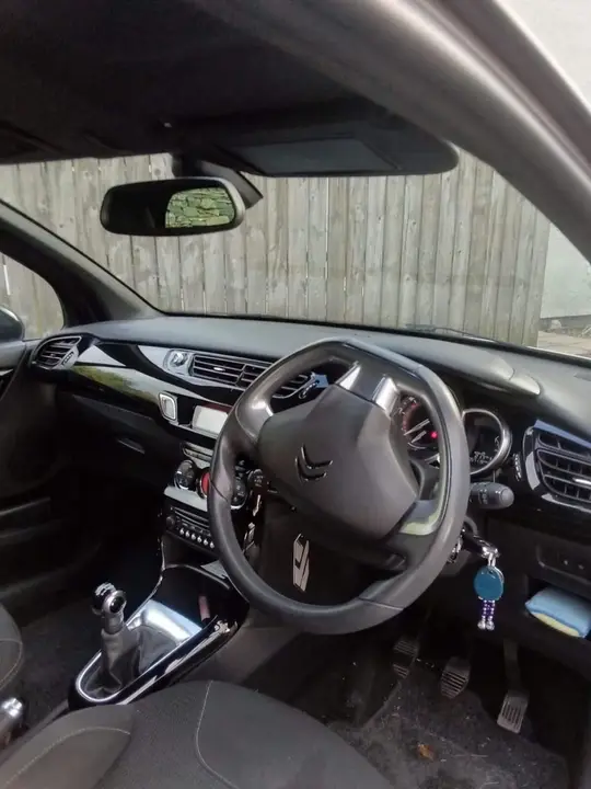 Citroen Ds3 2013 photo 3