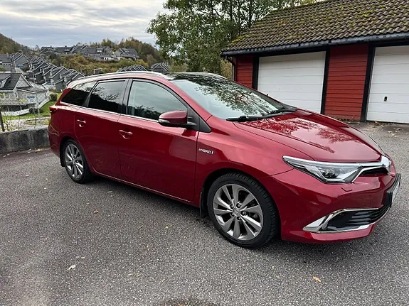 Toyota Auris 2017 photo 5