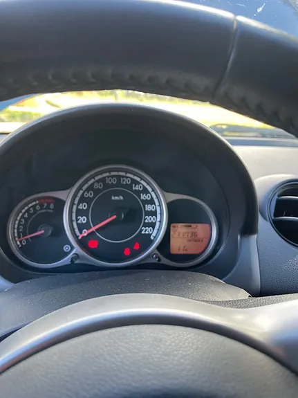 Mazda 2 2011 photo 5