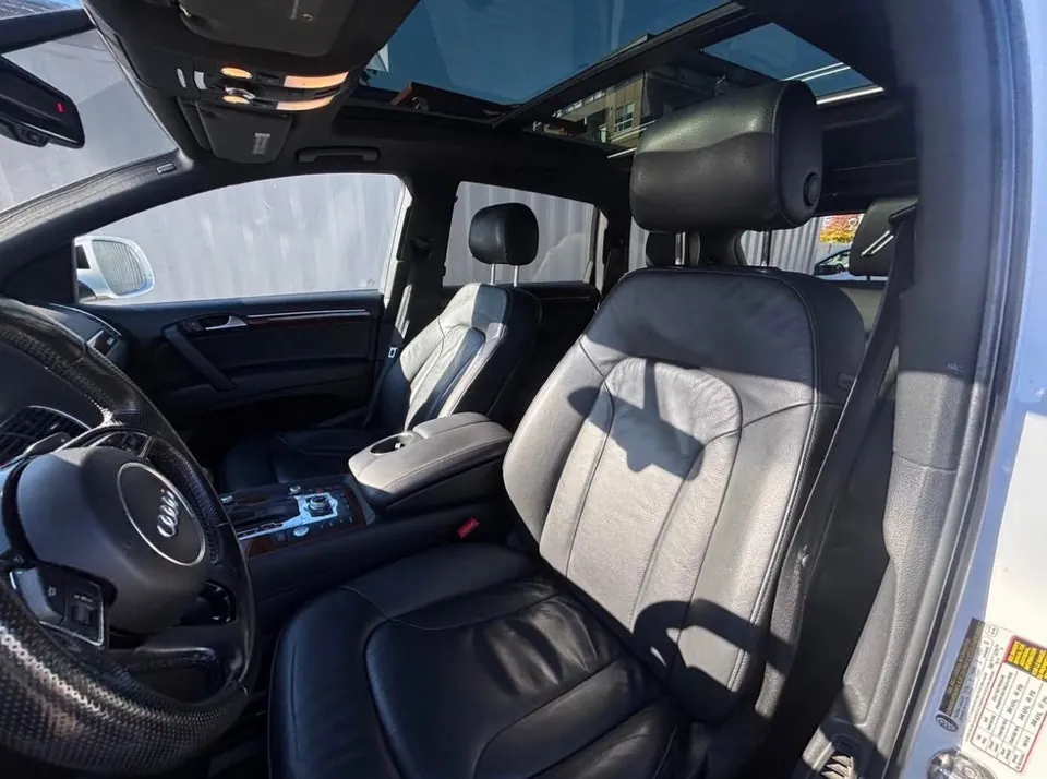 Audi Q7 2013 photo 4