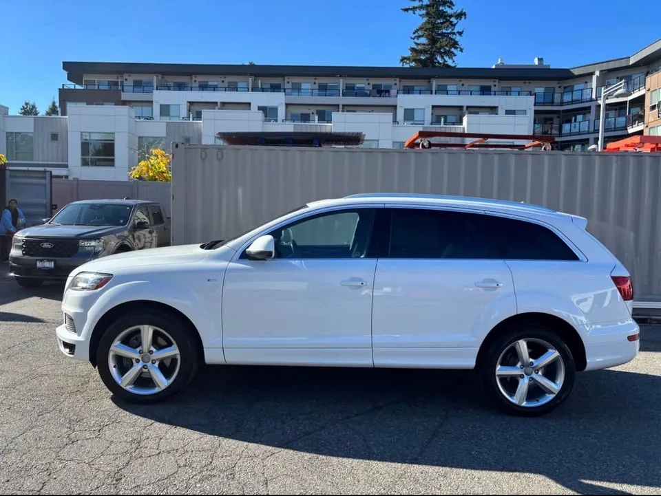 Audi Q7 2013 photo 2