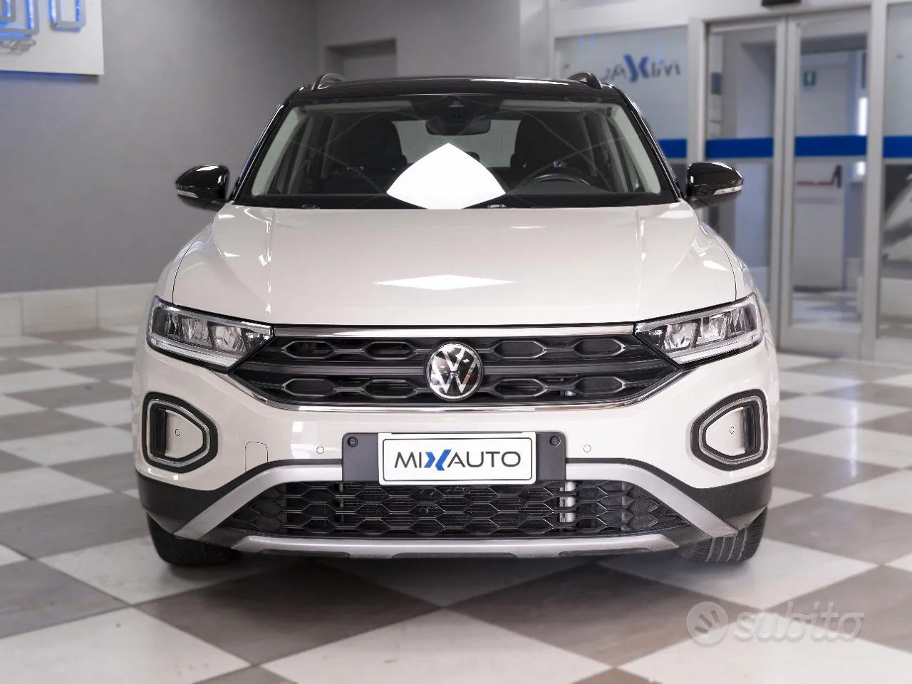 Volkswagen T-Roc 2022 photo 2