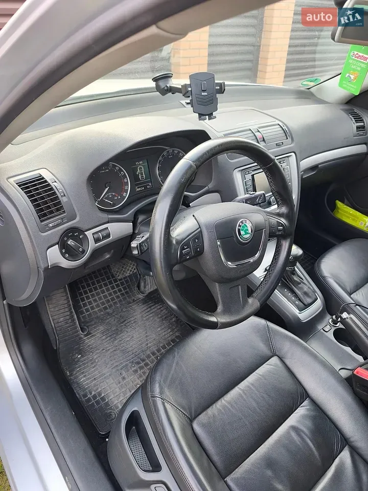 Skoda Octavia 2012 photo 4