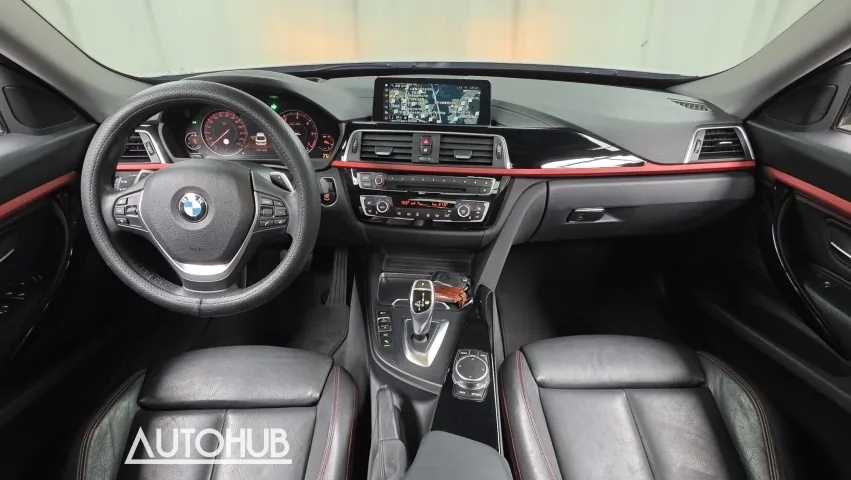 BMW 3 Series 2019 photo 4