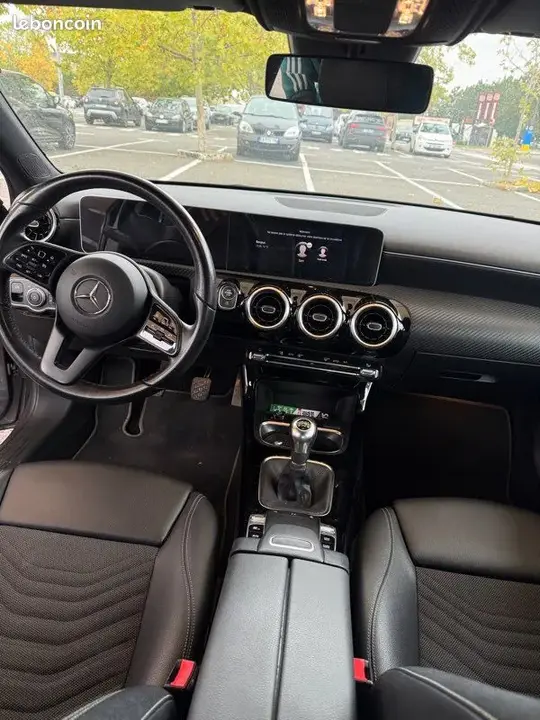 Mercedes-Benz A-Class 2019 photo 3
