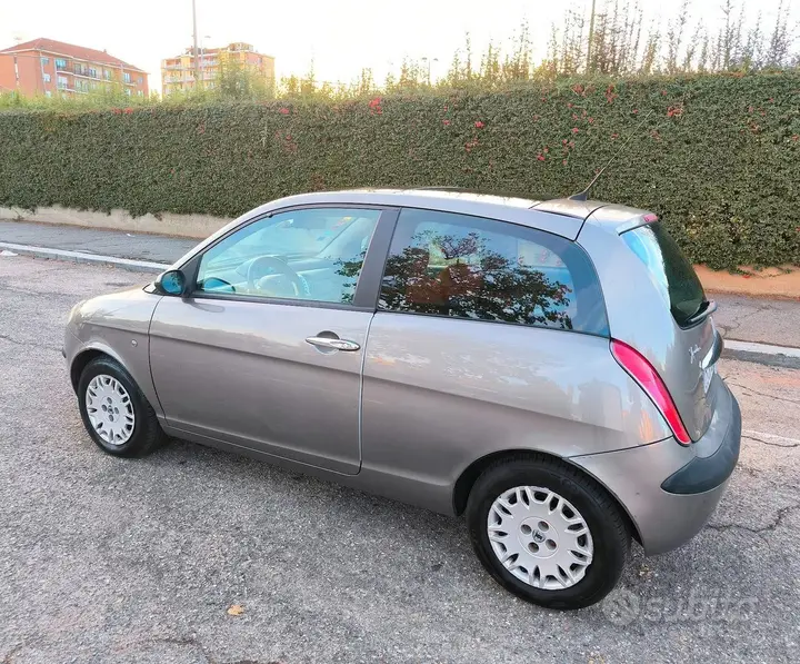 Lancia Ypsilon 2005 photo 4