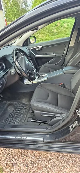 Volvo V60 2014 photo 2