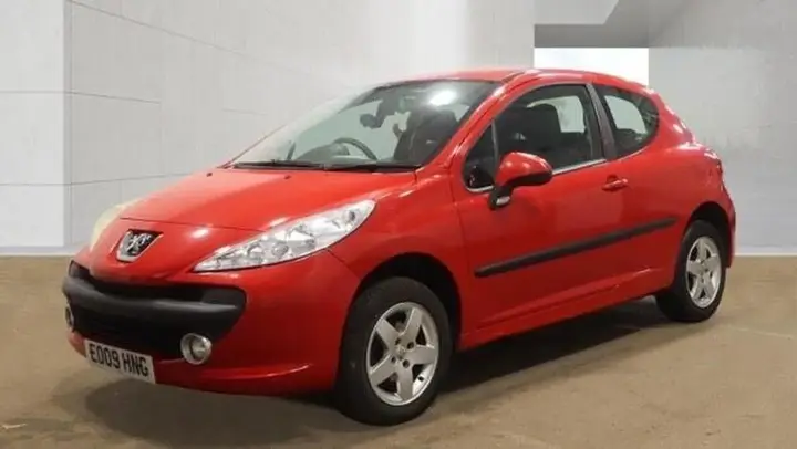 Peugeot 207 2009 photo 2