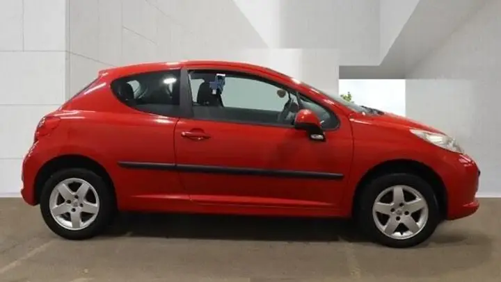 Peugeot 207 2009 photo 5