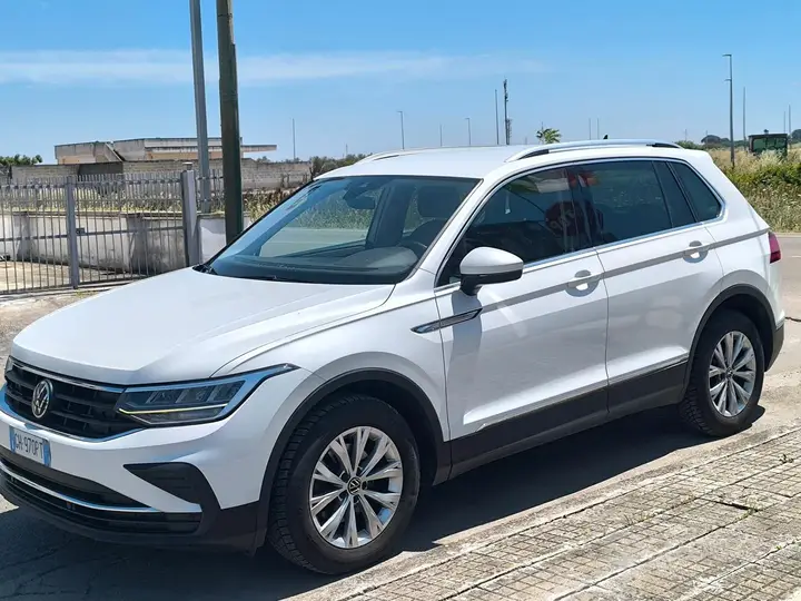 Volkswagen Tiguan 2021 photo 3