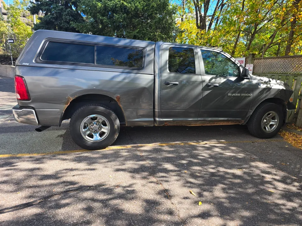 Dodge Ram 1500 2012 photo 2