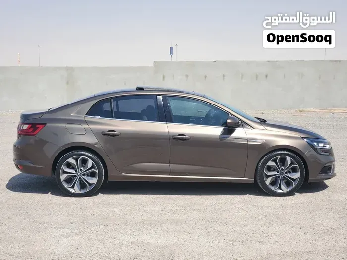 Renault Megane 2018 photo 4