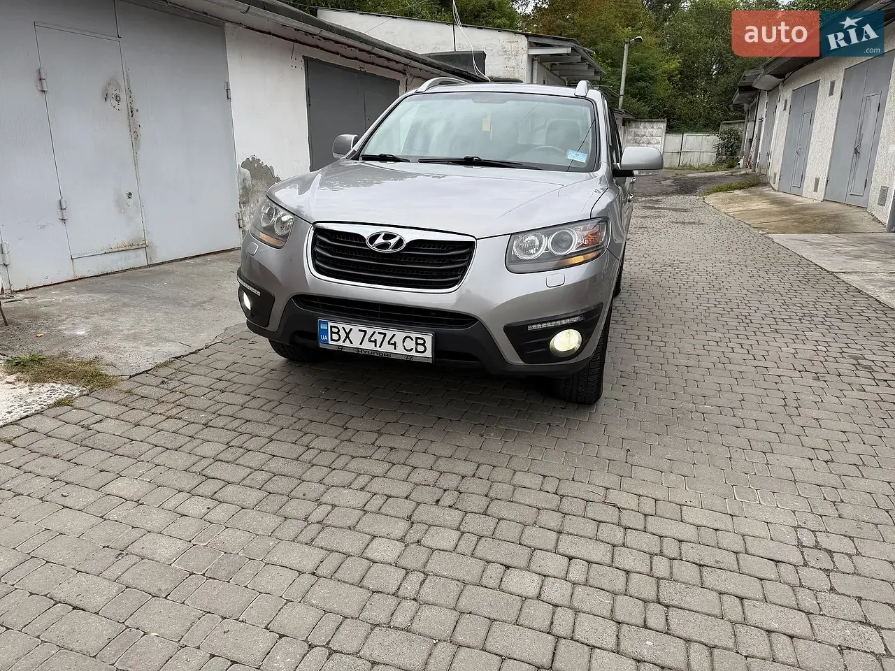 Hyundai Santa Fe 2011 photo 3