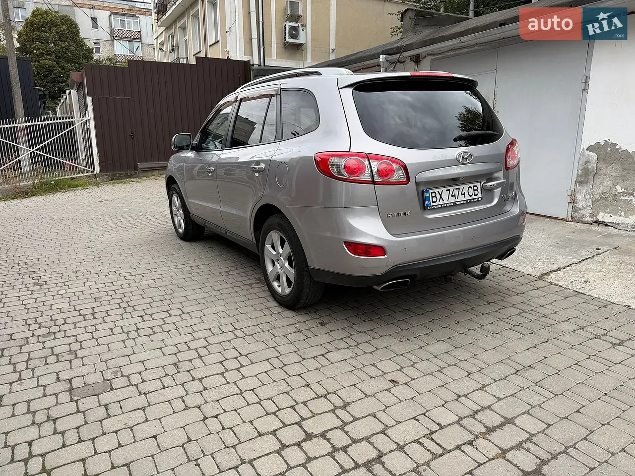 Hyundai Santa Fe 2011 photo 2