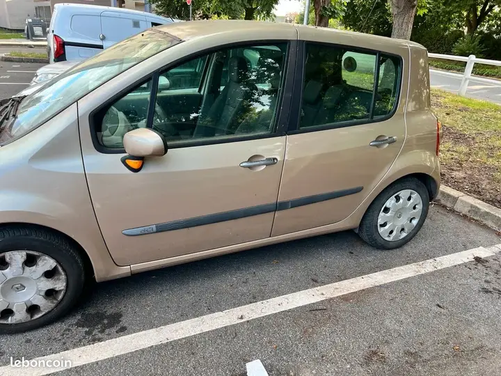 Renault Modus 2005 photo 2