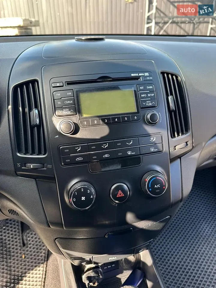 Hyundai I30 2011 photo 4