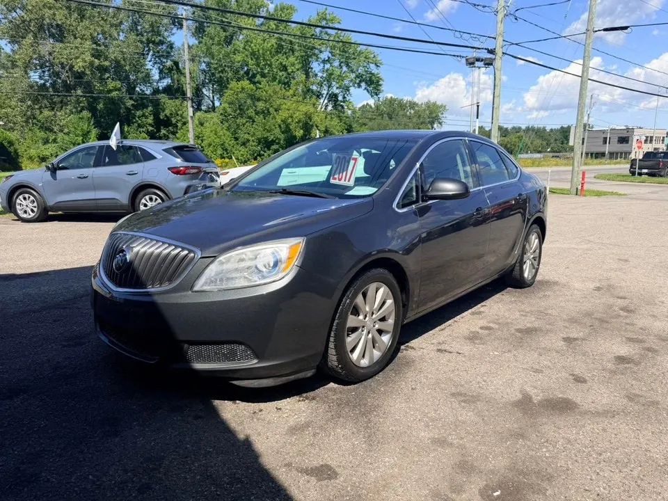 Buick Verano 2017 photo 2