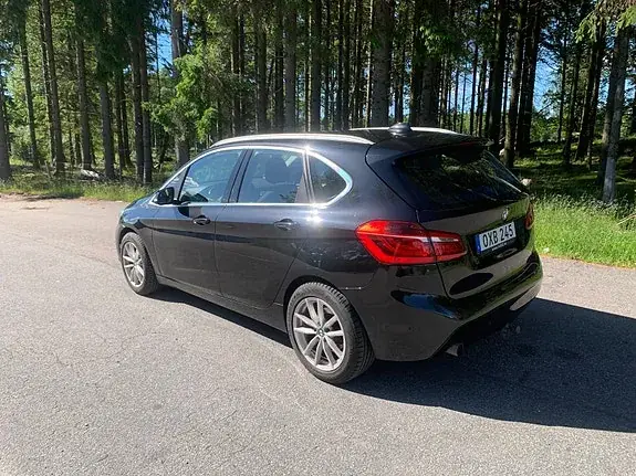 BMW 218I 2016 photo 2