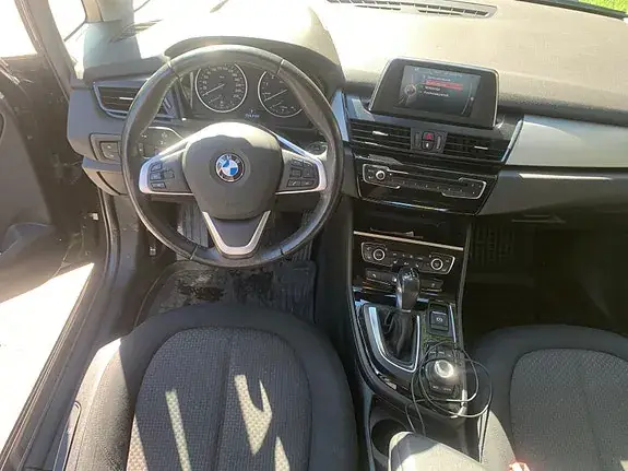 BMW 218I 2016 photo 3