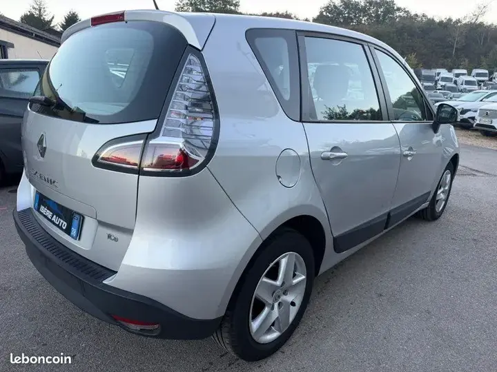 Renault Scenic 2013 photo 3