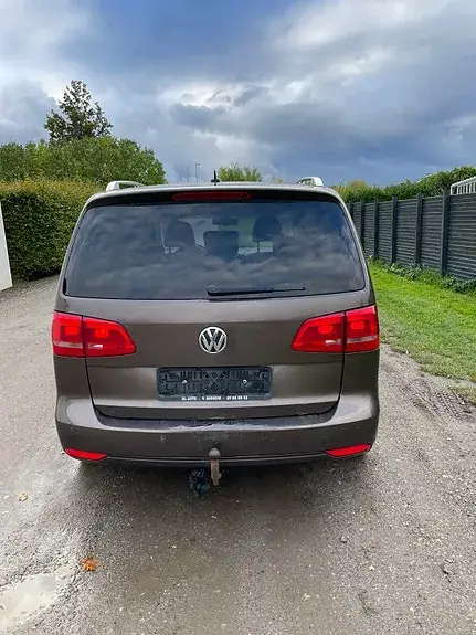 Volkswagen Touran 2011 photo 5