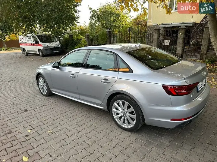 Audi A4 2018 photo 4