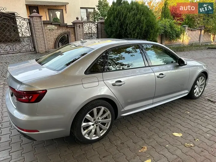 Audi A4 2018 photo 3