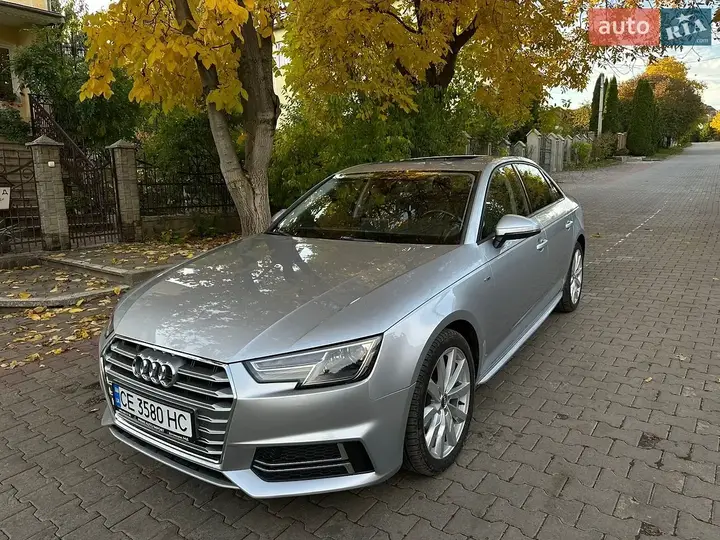 Audi A4 2018 photo 2