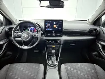 Toyota Yaris 2024 photo 3