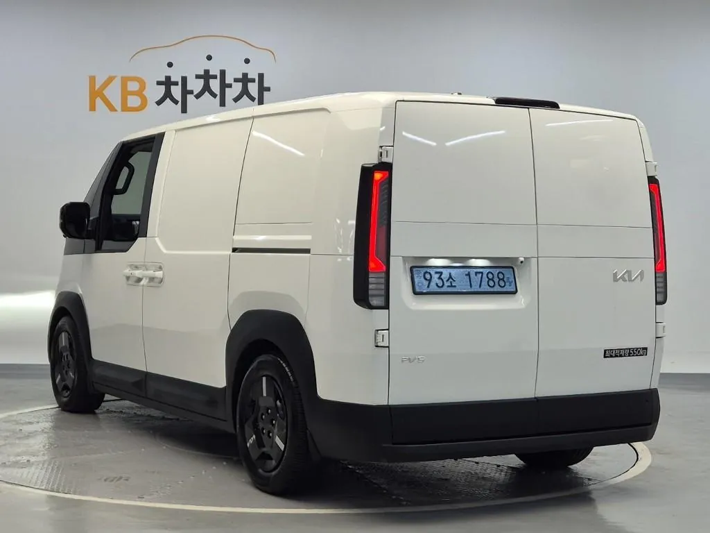 Kia Pv5 2025 photo 2