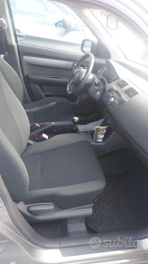 Suzuki Swift 2008 photo 5