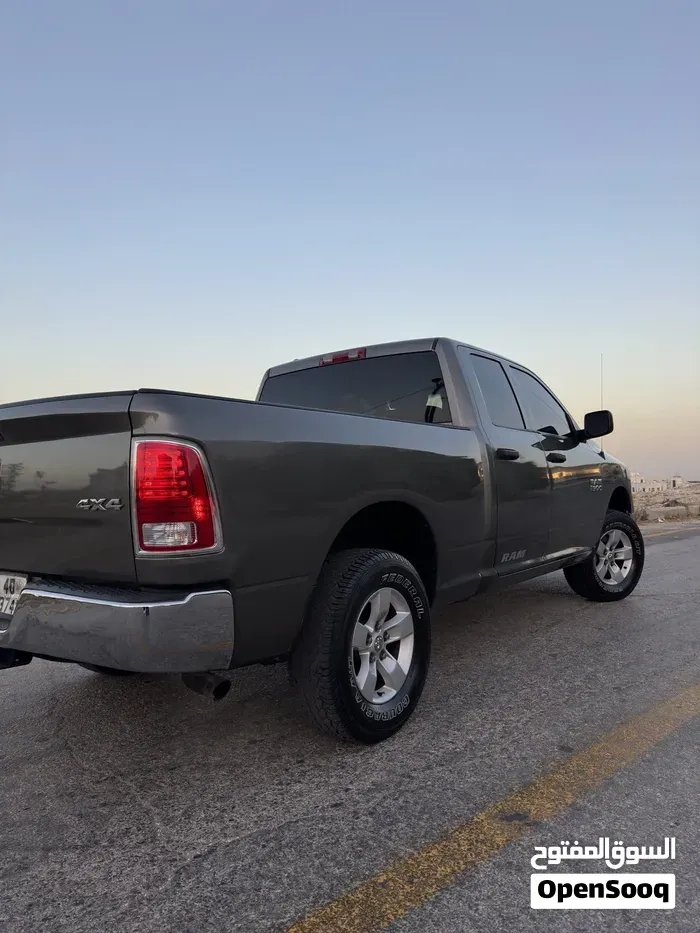 Dodge Ram 1500 2013 photo 2